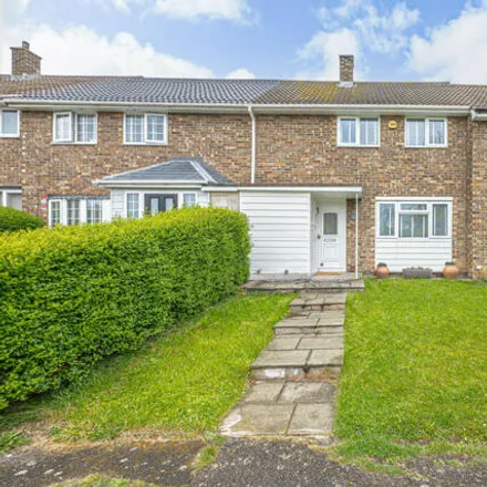 Image 1 - Curling Tye, Basildon, Essex, Ss14 - Townhouse for sale