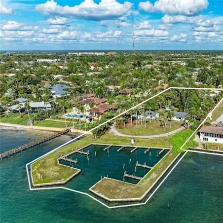 Buy this 21 bed house on Bayshore Road in Laurel, Sarasota County