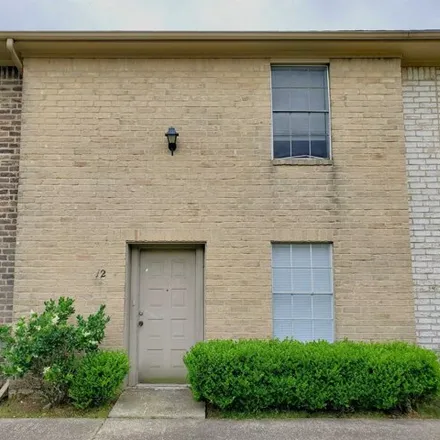 Image 1 - 3804 Laurel Avenue, Caldwood, Beaumont, TX 77707, USA - Townhouse for rent