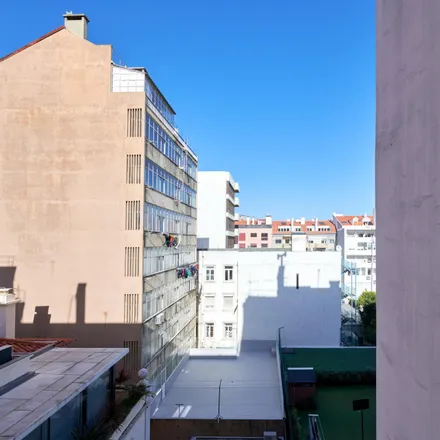 Image 8 - Avenida Elias Garcia 48, 1000-149 Lisbon, Portugal - Room for rent