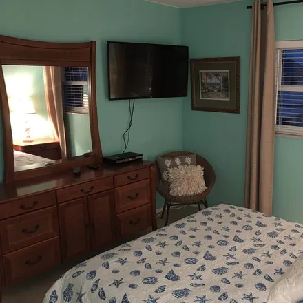 Rent this 1 bed condo on Treasure Island