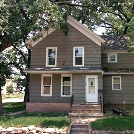Buy this 3 bed house on 209 5th Street Northeast in Mason City, IA 50401
