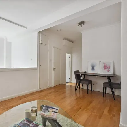 Rent this 1 bed apartment on Warren Street in London, W1T 5BA