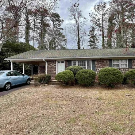 Buy this 3 bed house on 241 Loring Street in Spartanburg, SC 29302
