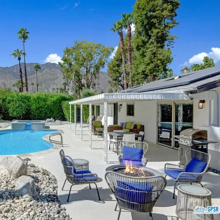 Image 3 - 2517 East Mesquite Avenue, Palm Springs, CA 92264, USA - House for sale