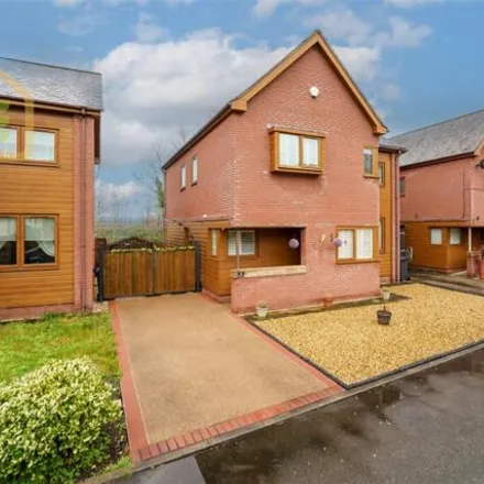 Buy this 5 bed house on Chandlers Court in Connah's Quay, CH5 4DU