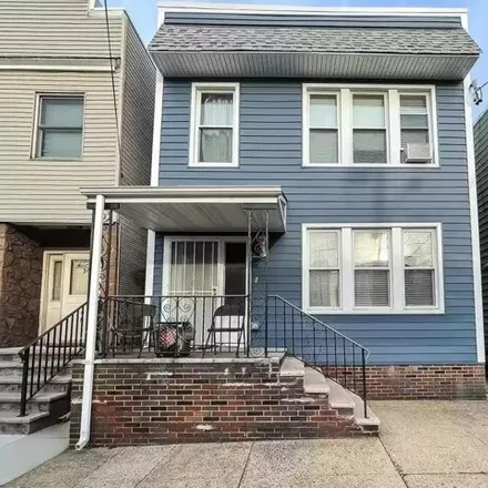Rent this 3 bed house on 174 Terhune Avenue in Greenville, Jersey City