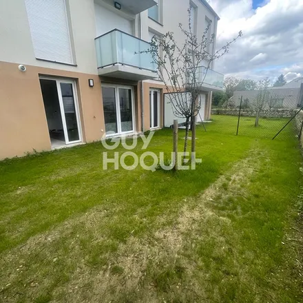 Rent this 2 bed apartment on 6 Rue du Collège in 02200 Soissons, France