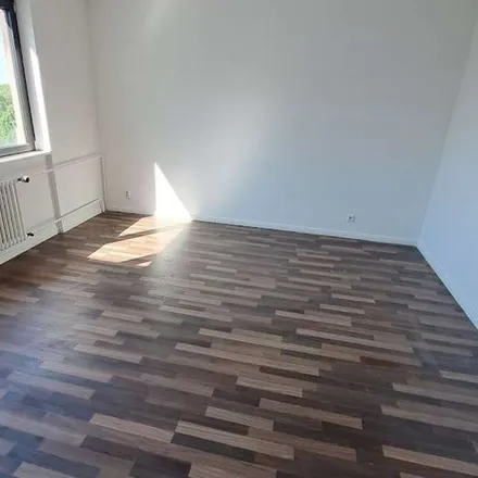 Rent this 2 bed apartment on Nahariyastraße 27 in 12309 Berlin, Germany