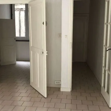 Rent this 1 bed apartment on 19 Rue François Guizot in 72000 Le Mans, France