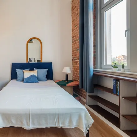 Rent this 7 bed room on Gdyńskich Kosynierów 9 in 80-866 Gdańsk, Poland