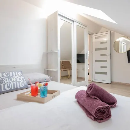 Rent this 3 bed house on Mijaca in Split-Dalmatia County, Croatia