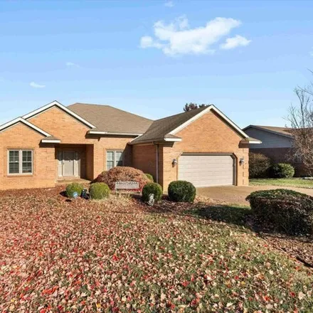 Buy this 4 bed house on 957 East Knight Court in Henderson, KY 42420