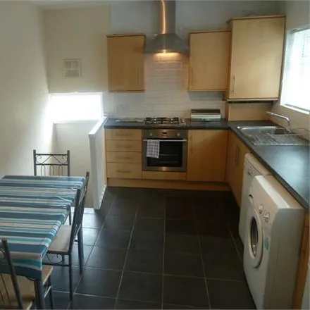 Image 6 - Trewhitt Road, Newcastle upon Tyne, NE6 5LT, United Kingdom - Apartment for rent
