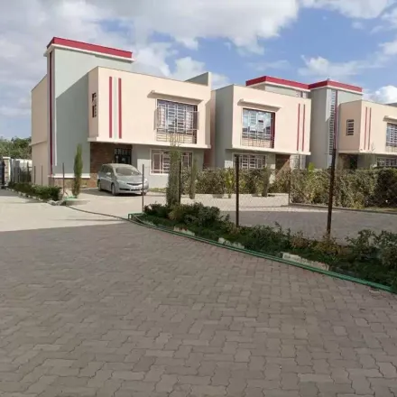 Buy this 3 bed house on unnamed road in Oloosirkon/Sholinke ward, Kenya