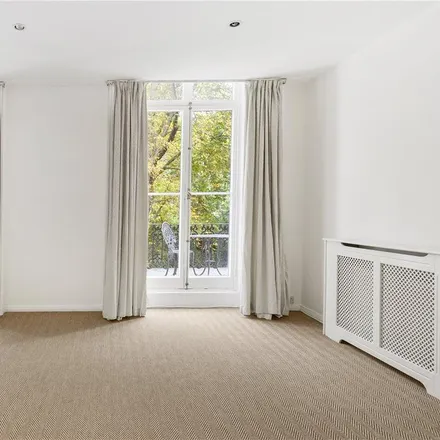 Rent this 1 bed apartment on 17 Ladbroke Square in London, W11 3PQ