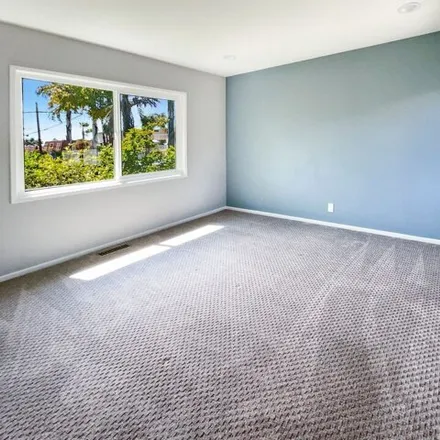 Image 3 - 2238 E 21st St, Signal Hill, California, 90755 - House for sale