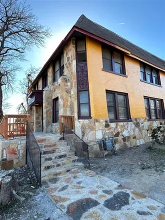 Rent this 2 bed house on 721 Hemphill Street in Fort Worth, TX 76110