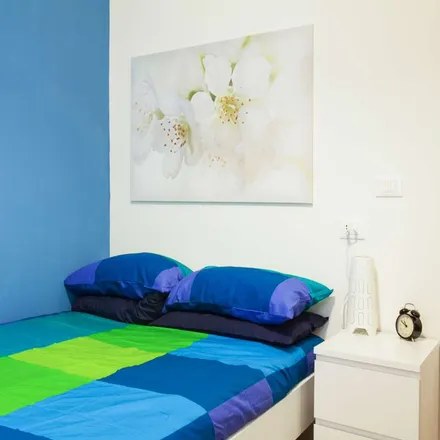 Rent this 6 bed room on Vicolo Paglia Corta 7 in 40121 Bologna BO, Italy