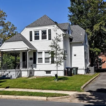 Rent this 4 bed house on 645 24th Street South in Arlington, VA 22202