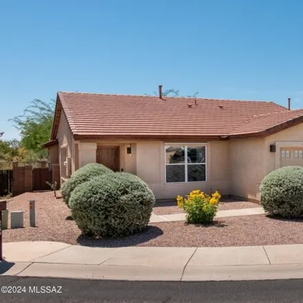 Buy this 2 bed house on 8200 N Iron Ridge Dr in Tucson, Arizona
