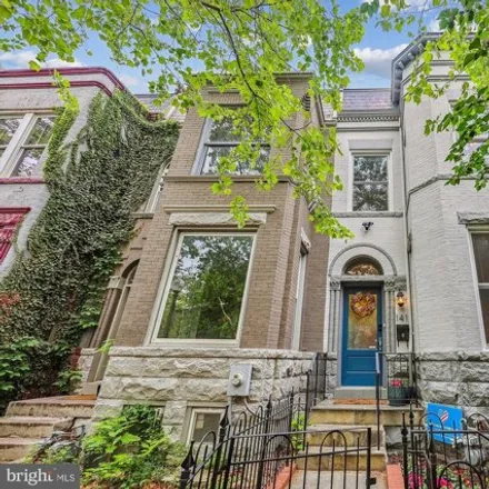 Rent this 3 bed house on 141 T Street Northwest in Washington, DC 20001