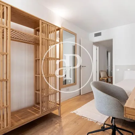 Image 4 - Carrer de Pau Alsina, 140, 138, 08001 Barcelona, Spain - Apartment for rent