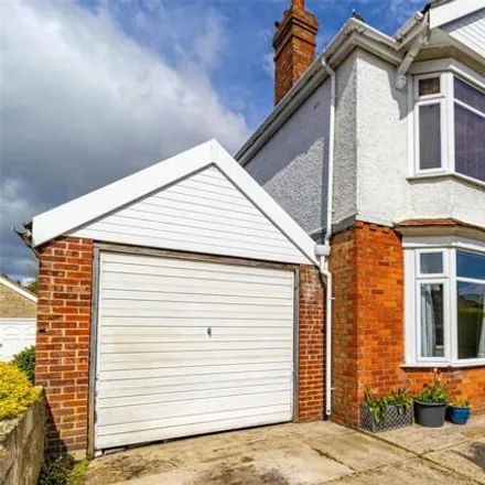 Buy this 5 bed house on Tismeads Crescent North in Croft Road, Swindon