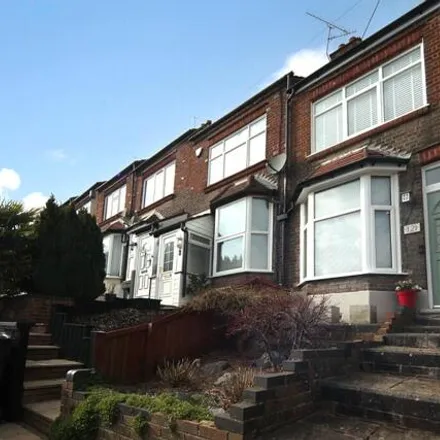 Buy this 2 bed townhouse on Oak Tree Row in Luton, LU2 0TW