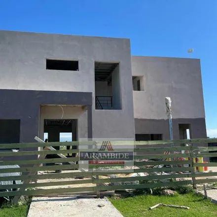 Buy this 3 bed house on unnamed road in Partido de Tigre, 1670 Benavídez