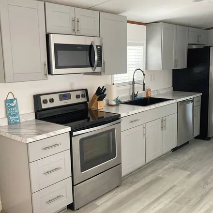 Rent this 3 bed house on Murrells Inlet