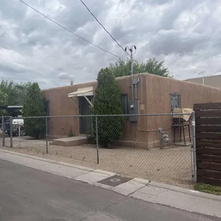Buy this 1 bed house on 2332 Hollywood Avenue Northwest in Albuquerque, NM 87104