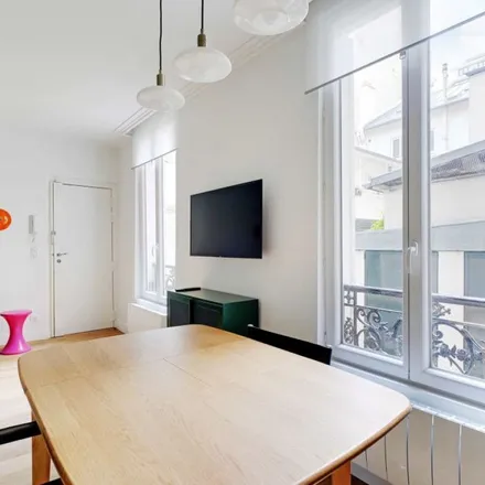 Image 4 - 43 Boulevard Gouvion-Saint-Cyr, 75017 Paris, France - Apartment for rent