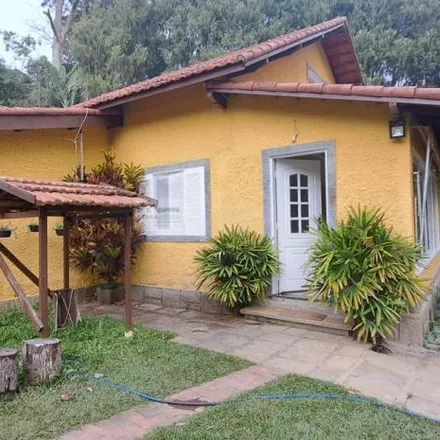 Buy this 3 bed house on Avenida Presidente Roosevelt in Jardim Europa, Teresópolis - RJ