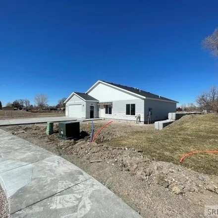 Buy this 2 bed house on 467 Wooton Way in Blackfoot, ID 83221