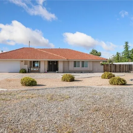 Buy this 4 bed house on 19582 Oneida Road in Apple Valley, CA 92307