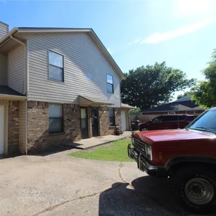 Image 2 - 270 Skylark Court, Norman, OK 73069, USA - House for rent