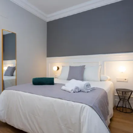 Rent this 1 bed apartment on Centro de Oftalmología Bonafonte in Passatge de Méndez Vigo, 6