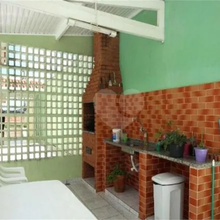 Buy this 5 bed house on Capela Santa Cruz in Rua Ernesto Pincinato, Alvorada