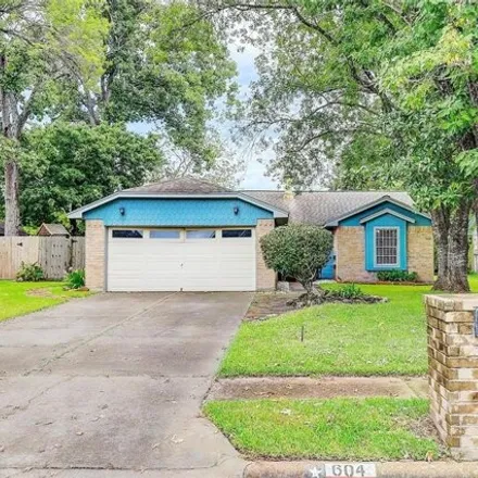 Rent this 3 bed house on 601 Magnolia Bend Street in League City, TX 77573