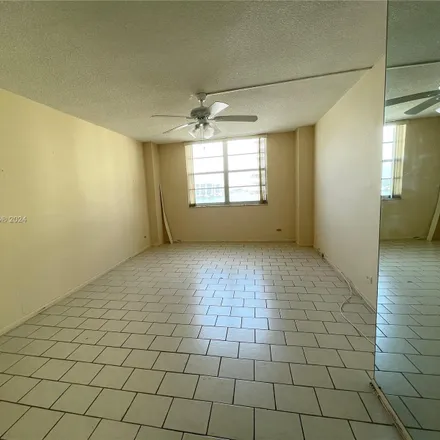 Image 7 - 250 174th Street - Condo for rent