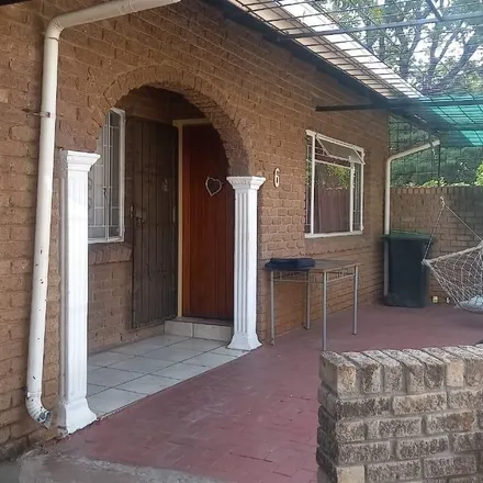 Image 4 - Zendeling Street, Rustenburg Ward 17, Rustenburg, 2999, South Africa - Townhouse for rent