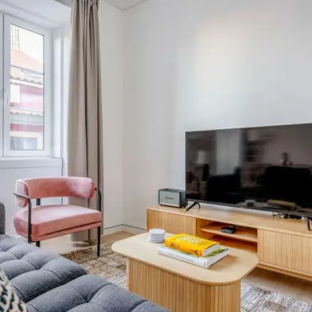 Rent this 2 bed apartment on Rua das Taipas 16 in 18, 20