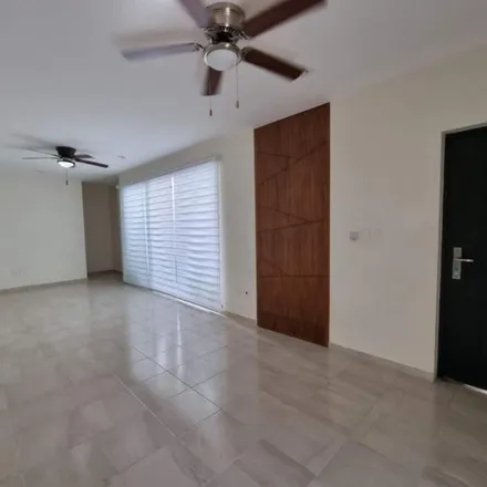 Rent this 5 bed apartment on Bengala Kaffeehaus in Calle 59, 97000 Mérida