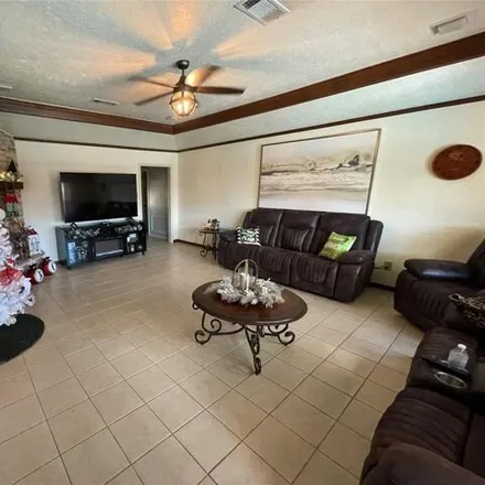 Image 7 - 6951 Glen Willow Drive, Beaumont, TX 77706, USA - House for sale
