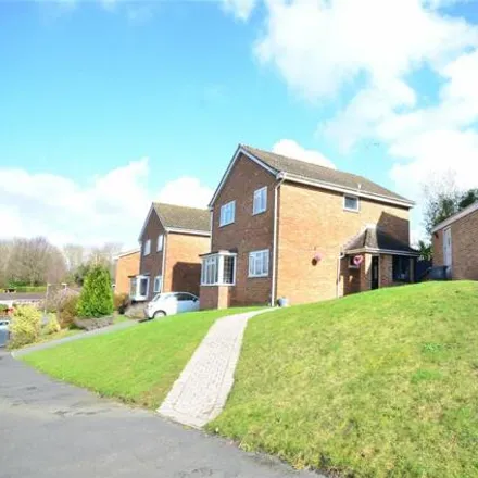 Buy this 4 bed house on 34 Alders View Drive in East Grinstead, RH19 2DN