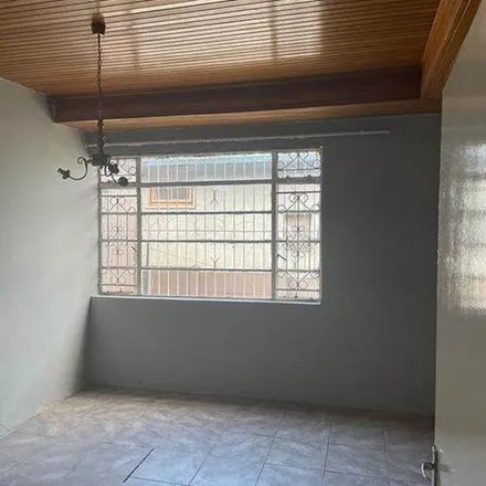 Rent this 3 bed apartment on Lawn Street in Rosettenville, Johannesburg