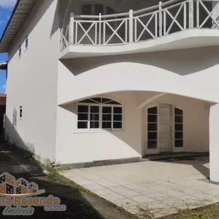 Buy this 6 bed house on Rua Pindamonhangaba in Sumaré, Caraguatatuba - SP