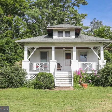 Image 1 - 5900 Lord Fairfax Highway, Berryville, VA 22611, USA - House for sale