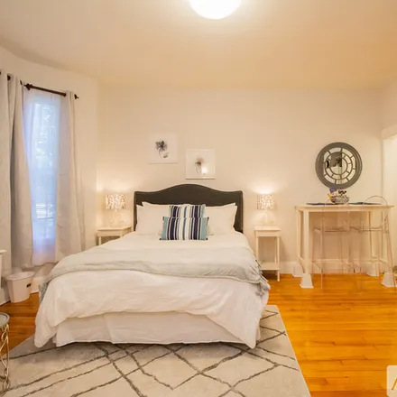 Rent this 1 bed apartment on 1253 Beacon St